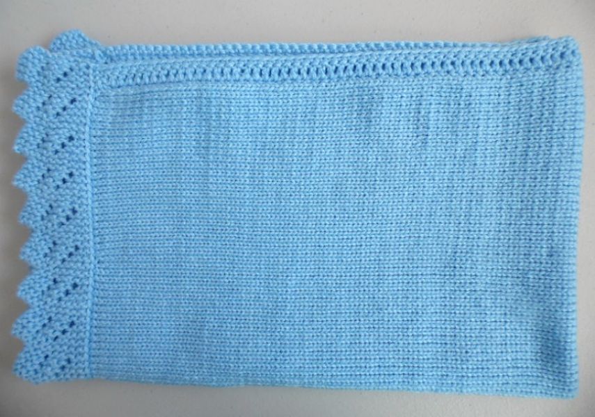 Couverture bleue tricot laine b�b� fait main