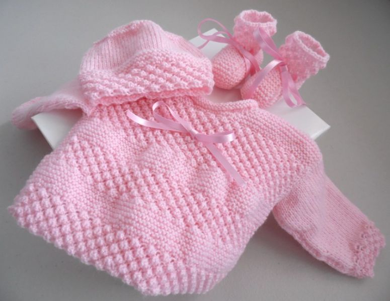 Trousseau rose naissance tricot laine b�b�