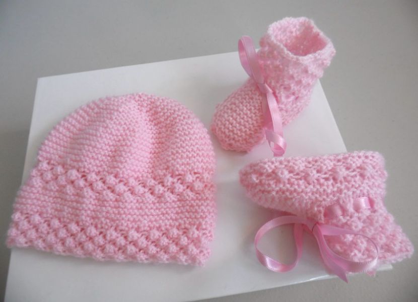 Layettes tricot�s main pas ch�res