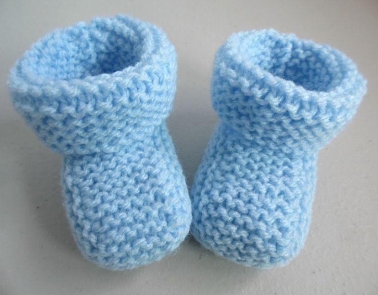Chaussons bleus revers tricot laine b�b� fait main