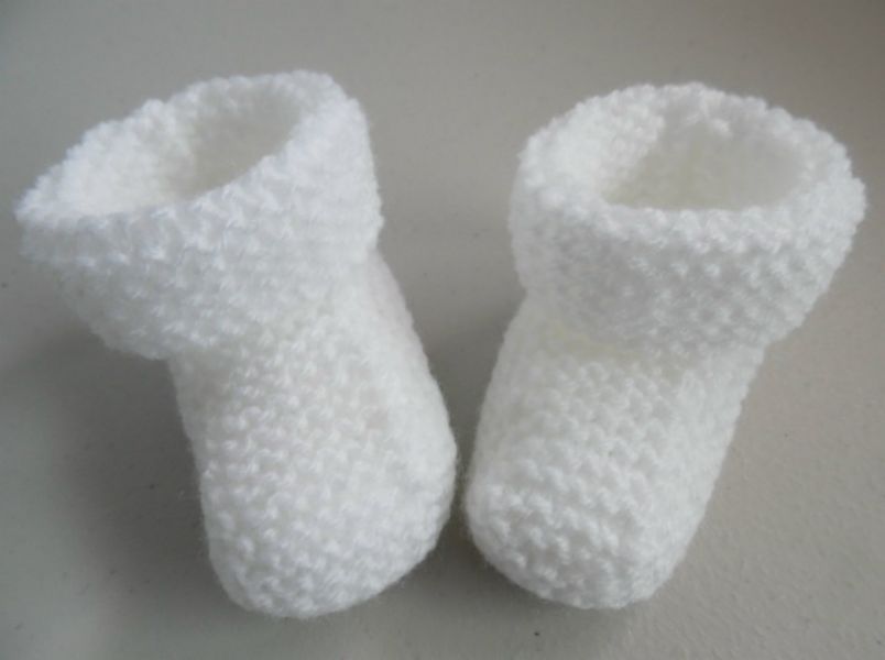 Chaussons blancs revers tricot laine b�b� faitmain