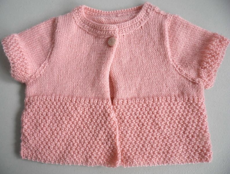 Cardigan rose 12 mois tricot laine b�b� fait main