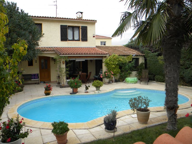 MAUGUIO villa F5 122m² avec piscine