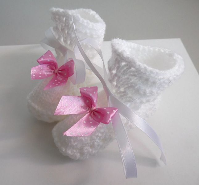 Chaussons b�b� noeud rose tricot laine fait main